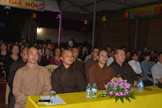 Chùa Phúc Long Tổ Chức Đêm Nhạc Hướng về Miền Trung Chủ Đề: &quot;Cần Lắm Một Tấm Lòng&quot;
