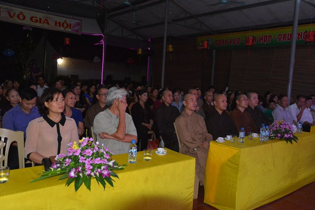 Chùa Phúc Long Tổ Chức Đêm Nhạc Hướng về Miền Trung Chủ Đề: &quot;Cần Lắm Một Tấm Lòng&quot;