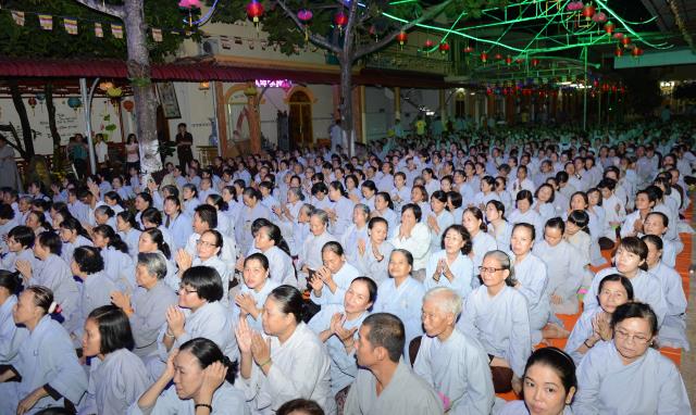 Chùa Long Vân ( Đồng Nai ) Tổ Chức Lễ Hội Hoa Đăng Vía Đức Phật A Mi Đà Và Nhận Bằng Kỷ Lục Việt Nam