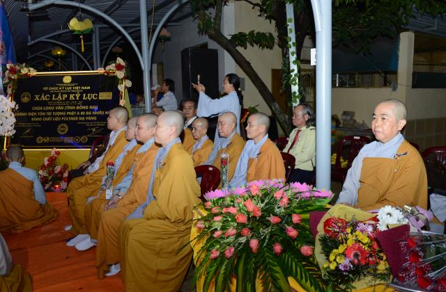 Chùa Long Vân ( Đồng Nai ) Tổ Chức Lễ Hội Hoa Đăng Vía Đức Phật A Mi Đà Và Nhận Bằng Kỷ Lục Việt Nam