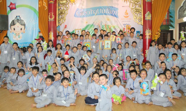Phóng sự ảnh: Gieo hạt từ tâm kì 52
