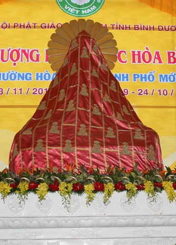 Bình Dương: Trước giờ khai mạc chiêm bái tượng Phật Ngọc Hòa Bình Thế Giới