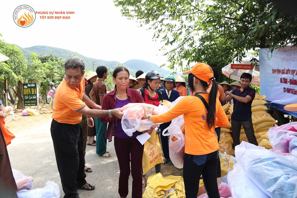 Quỹ Đạo Phật Ngày Nay – Tổng Kết Chương Trình Cứu Trợ Đồng Bào Lũ Lụt Tại Quảng Bình &amp; Hà Tĩnh Đợt 1 - Tháng 10/2016 (C88-1)