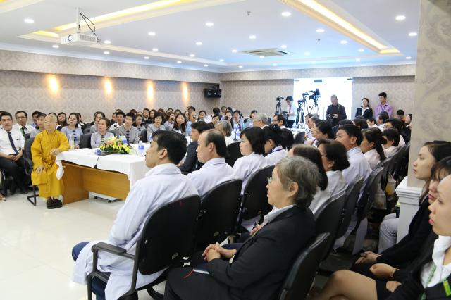 Chương trình Tổng kết Chăm sóc y tế 2016 Quý Tu sĩ và &quot; Chung tay vì người bệnh&quot;