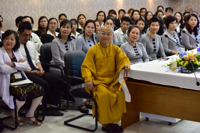 Chương trình Tổng kết Chăm sóc y tế 2016 Quý Tu sĩ và &quot; Chung tay vì người bệnh&quot;