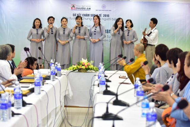 Chương trình Tổng kết Chăm sóc y tế 2016 Quý Tu sĩ và &quot; Chung tay vì người bệnh&quot;