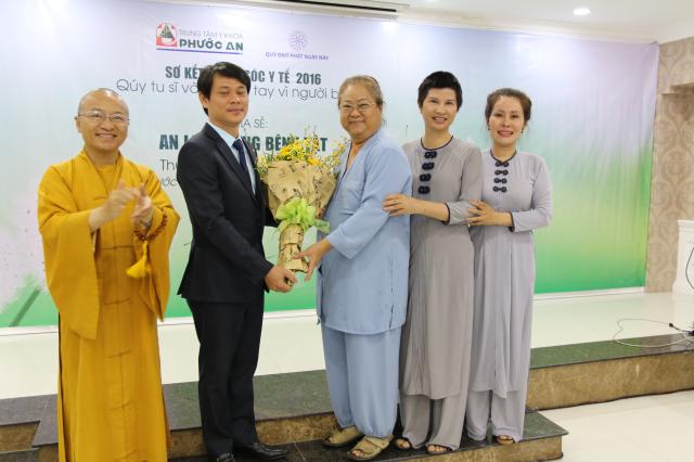 Chương trình Tổng kết Chăm sóc y tế 2016 Quý Tu sĩ và &quot; Chung tay vì người bệnh&quot;