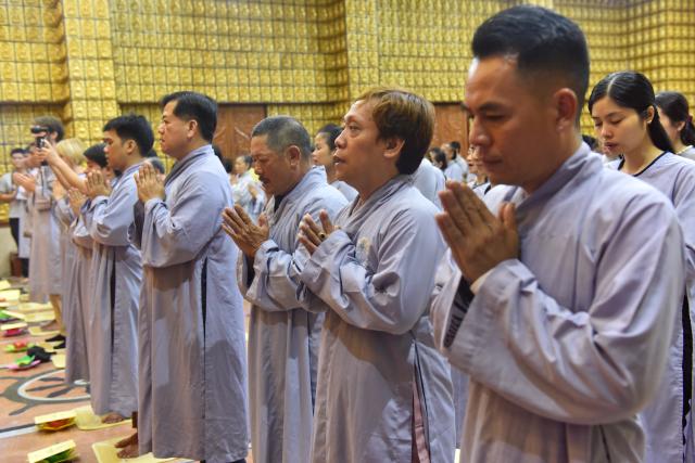 Chùa Giác Ngộ: Long trọng tổ chức khóa lễ Phật Thành Đạo PL. 2560