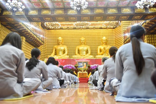 Chùa Giác Ngộ: Long trọng tổ chức khóa lễ Phật Thành Đạo PL. 2560