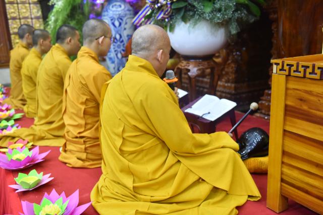 Chùa Giác Ngộ: Long trọng tổ chức khóa lễ Phật Thành Đạo PL. 2560