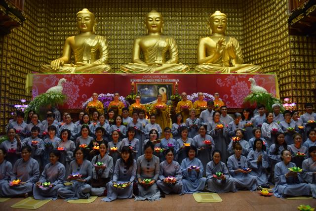 Chùa Giác Ngộ: Long trọng tổ chức khóa lễ Phật Thành Đạo PL. 2560
