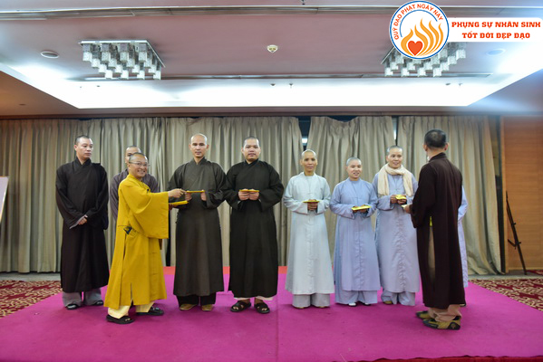 Quỹ Đạo Phật Ngày Nay - Tổng Kết Chương Trình Trao Tặng Học Bổng Tiến Sĩ tại Ấn Độ và Tích Lan - Kỳ 1 (C87-1)