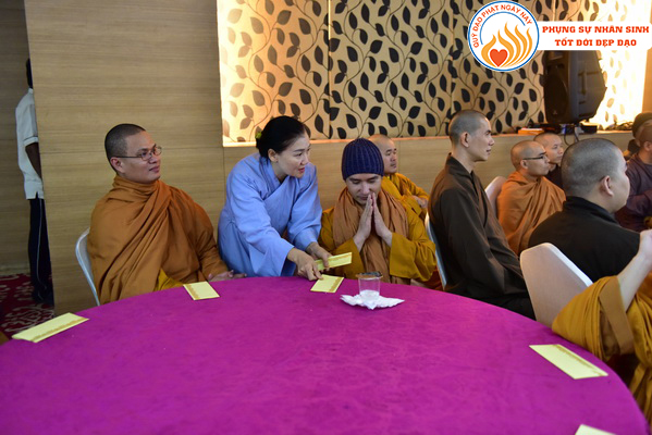 Quỹ Đạo Phật Ngày Nay - Tổng Kết Chương Trình Trao Tặng Học Bổng Tiến Sĩ tại Ấn Độ và Tích Lan - Kỳ 1 (C87-1)