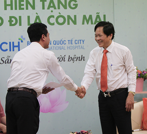 Truyền hình trực tuyến: Hiến tạng - Cho đi là còn mãi