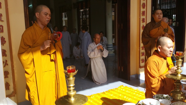 Phật giáo thị xã Ninh Hòa tổ chức lễ Phật thành đạo