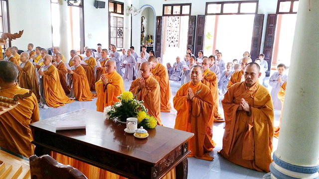 Phật giáo thị xã Ninh Hòa tổ chức lễ Phật thành đạo