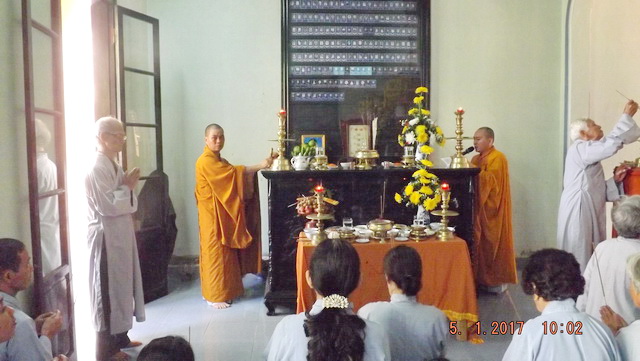 Phật giáo thị xã Ninh Hòa tổ chức lễ Phật thành đạo