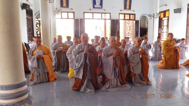 Phật giáo thị xã Ninh Hòa tổ chức lễ Phật thành đạo