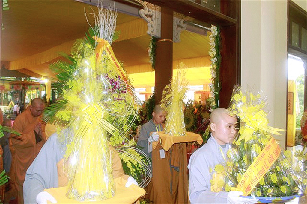 Thanh Hóa: Phật giáo tỉnh kính viếng giác linh cố HT Thích Chơn Thiện