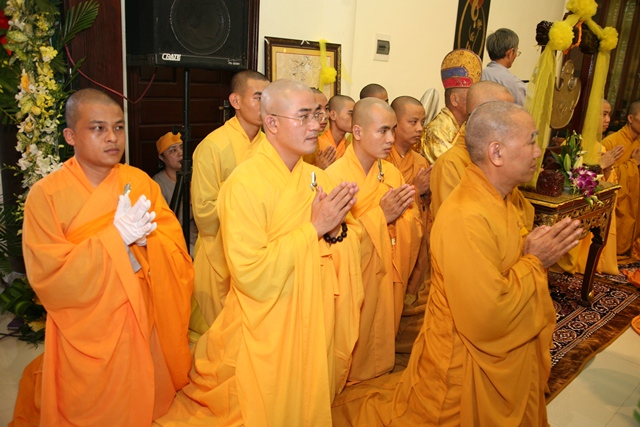 HĐCM và HĐTS viếng tang Cố Trưởng lão HT. Thích Chơn Thiện