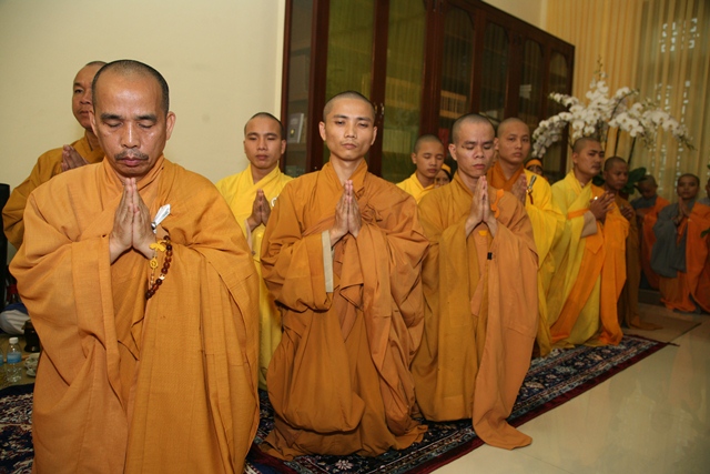 HĐCM và HĐTS viếng tang Cố Trưởng lão HT. Thích Chơn Thiện
