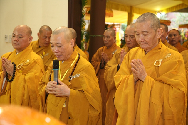 HĐCM và HĐTS viếng tang Cố Trưởng lão HT. Thích Chơn Thiện
