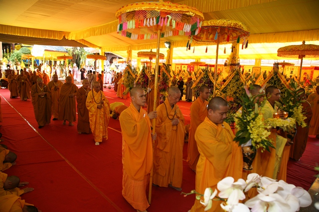 HĐCM và HĐTS viếng tang Cố Trưởng lão HT. Thích Chơn Thiện