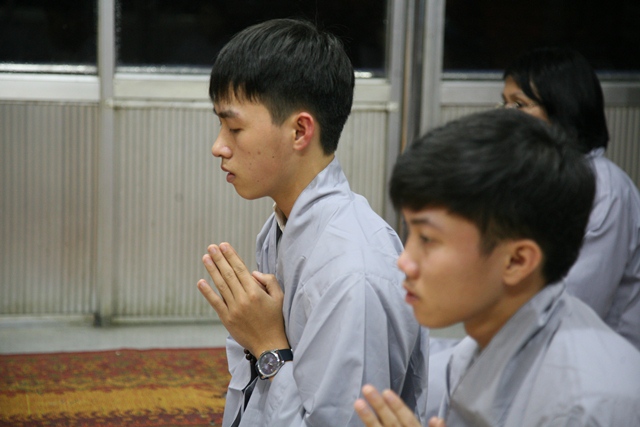 Lễ Phóng sanh đăng hướng vọng kỷ niệm khánh đản Đức Phật A Di Đà năm Bính Thân