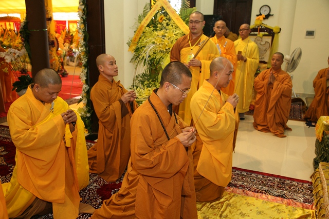 Lễ Sơ dạ cung tiến Giác linh Cố Trưởng lão HT. Thích Chơn Thiện