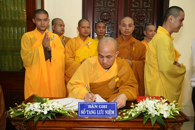 Lễ Sơ dạ cung tiến Giác linh Cố Trưởng lão HT. Thích Chơn Thiện