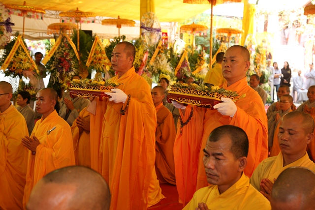 Lễ Sơ dạ cung tiến Giác linh Cố Trưởng lão HT. Thích Chơn Thiện