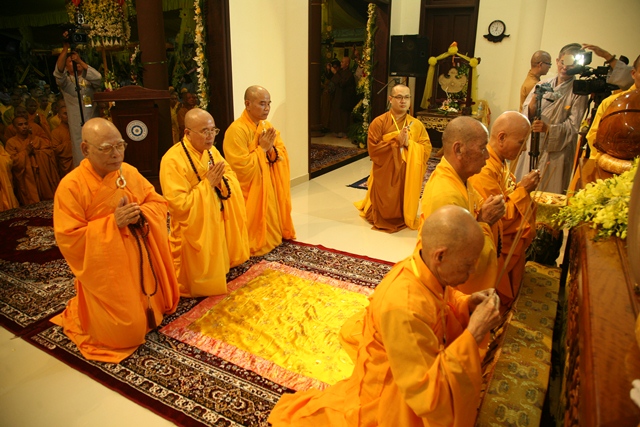 Lễ Tưởng niệm của Ban Trị sự tỉnh, Môn phái Tổ đình Tường Vân và Học viện Phật giáo Huế