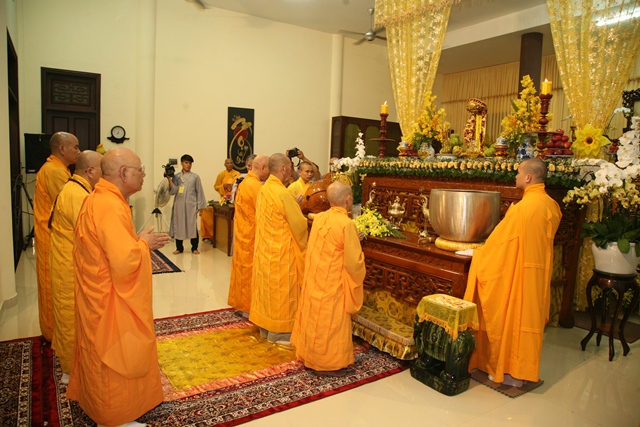 Lễ Tưởng niệm của Ban Trị sự tỉnh, Môn phái Tổ đình Tường Vân và Học viện Phật giáo Huế