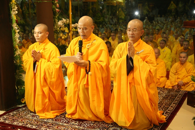 Lễ Tưởng niệm của Ban Trị sự tỉnh, Môn phái Tổ đình Tường Vân và Học viện Phật giáo Huế