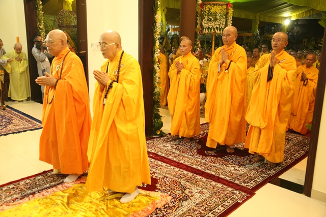 Lễ Tưởng niệm của Ban Trị sự tỉnh, Môn phái Tổ đình Tường Vân và Học viện Phật giáo Huế