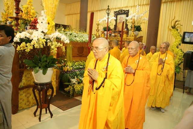 Lễ Tưởng niệm của Ban Trị sự tỉnh, Môn phái Tổ đình Tường Vân và Học viện Phật giáo Huế