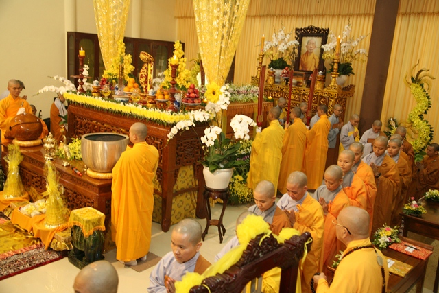 Môn phái Tổ đình Tường Vân và Thiền viện Vạn Hạnh tưởng niệm thọ tang Cố HT. Thích Chơn Thiện