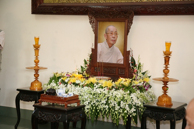 Cung nghinh Giác linh cố HT. Thích Chơn Thiện thăm 2 cơ sở Học viện và Văn phòng BTS tỉnh