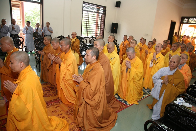 Cung nghinh Giác linh cố HT. Thích Chơn Thiện thăm 2 cơ sở Học viện và Văn phòng BTS tỉnh