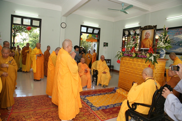 Cung nghinh Giác linh cố HT. Thích Chơn Thiện thăm 2 cơ sở Học viện và Văn phòng BTS tỉnh