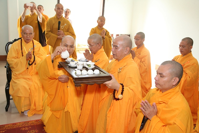Cung nghinh Giác linh cố HT. Thích Chơn Thiện thăm 2 cơ sở Học viện và Văn phòng BTS tỉnh