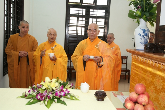 Cung nghinh Giác linh cố HT. Thích Chơn Thiện thăm 2 cơ sở Học viện và Văn phòng BTS tỉnh