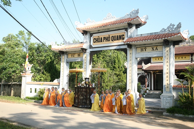 Cung nghinh Giác linh cố HT. Thích Chơn Thiện thăm 2 cơ sở Học viện và Văn phòng BTS tỉnh