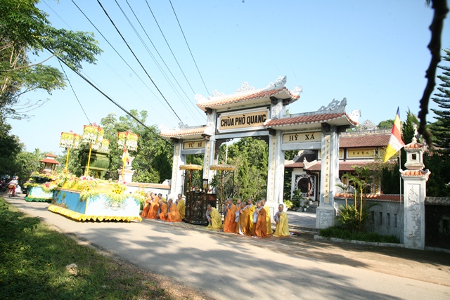Cung nghinh Giác linh cố HT. Thích Chơn Thiện thăm 2 cơ sở Học viện và Văn phòng BTS tỉnh
