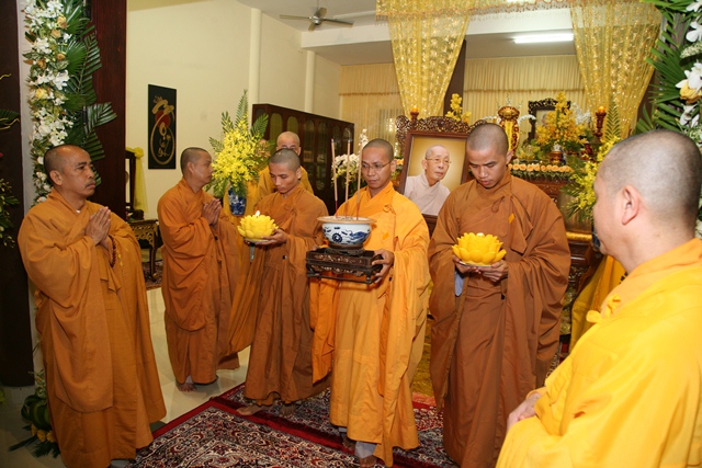 Cung nghinh Giác linh cố HT. Thích Chơn Thiện thăm 2 cơ sở Học viện và Văn phòng BTS tỉnh