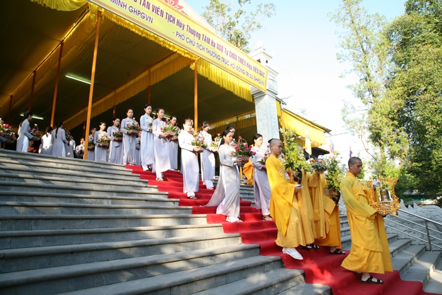 Cung nghinh Giác linh cố HT. Thích Chơn Thiện thăm 2 cơ sở Học viện và Văn phòng BTS tỉnh