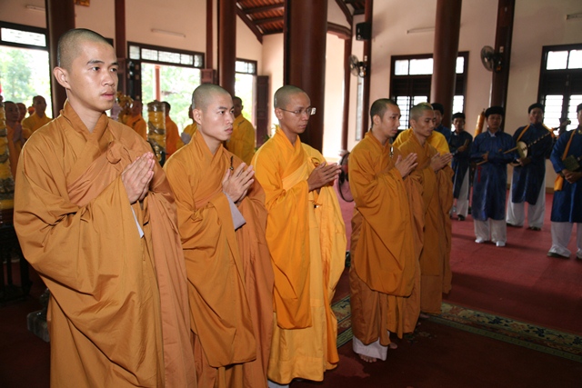 Cung nghinh Giác linh cố HT. Thích Chơn Thiện thăm 2 cơ sở Học viện và Văn phòng BTS tỉnh