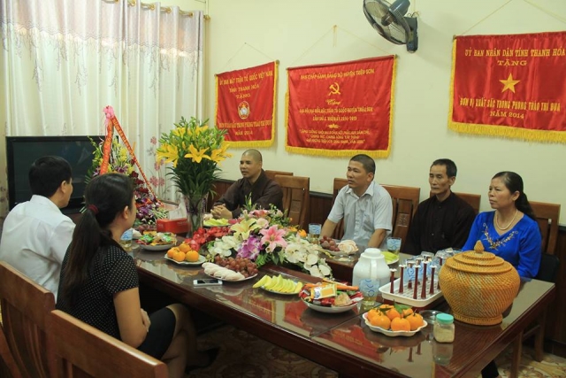 Thanh Hóa: PG Triệu Sơn chúc mừng UB MTTQ huyện nhân ngày truyền thống