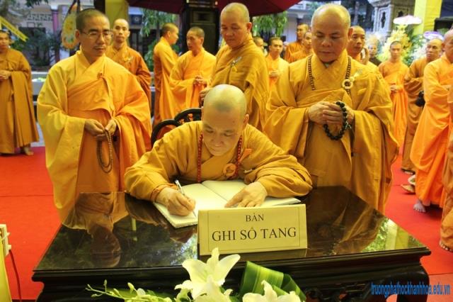 Khánh Hòa: HĐCM, HĐTS GHPGVN kính viếng cố Trưởng  lão HT.Thích Thiện Bình
