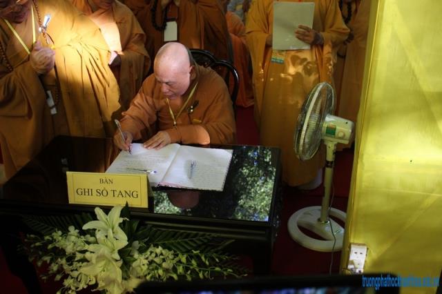 Khánh Hòa: HĐCM, HĐTS GHPGVN kính viếng cố Trưởng  lão HT.Thích Thiện Bình